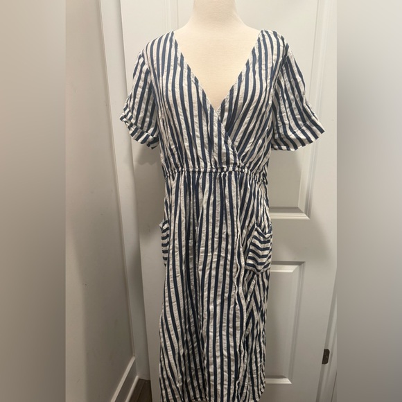 Dresses & Skirts - Striped V-Neck XL Dress in Navy and White